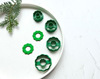 Christmas Wreath clay cutter, Christmas Wreath Embossed cutter, Christmas earrings, Scallop Christmas Wreath clay cutter