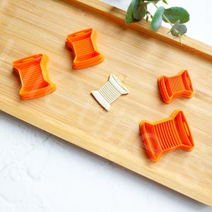 Spool Polymer Clay Cutter: Sewing, Tailor, Scallop Earring Cutters