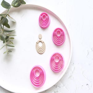 Circle combo clay cutter, Circle earring cutter combo, Embossed circle cutter, Geometric shape, Scallop earring cutter