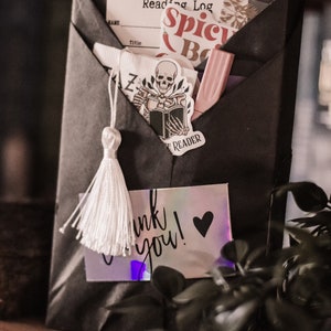 Blind Date with a Book - Fantasy, Contemporary, Paranormal & Dark Romance | Bookish Gifts