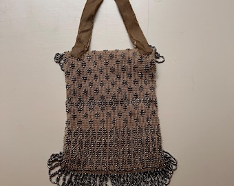 Vintage two tone beaded wristlet