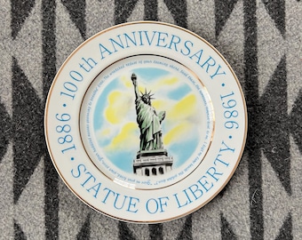 Vintage Statue of Liberty Souvenir Plates