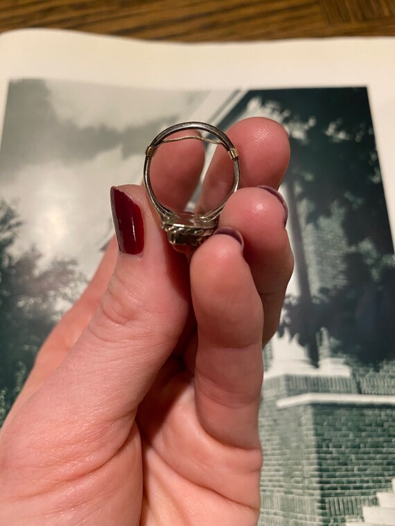 Choice of vintage sterling silver rings View 6