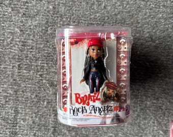 You Choose! Mini Bratz Dolls Collectible Figures