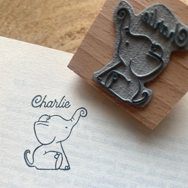 Personalisierter Elefantenstempel. Vorname und Elefanten-Tintenstempel für Babyshower. Anpassbarer Geburtstagsstempel. Elefantenstempel