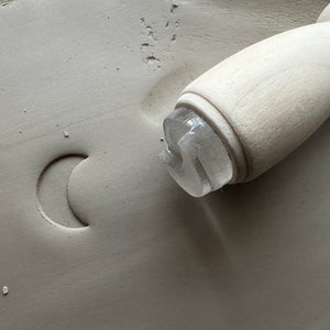 Tampon poterie Lune. Tampon pour céramique Lune. Tampon pour poterie céramique.