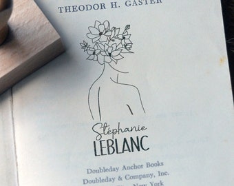 Personalized Floral Woman Stamp. Personalized Name Ink Stamp. Customizable Birthday Stamp. Unique, Made-to-Measure Gift