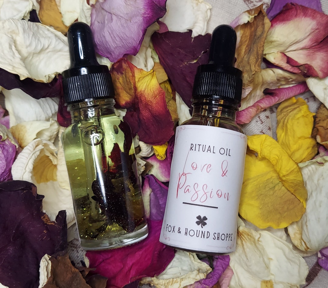 Love & Passion Ritual Oil, Anointing Oil, Witch Altar Spell Supplies ...