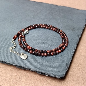 Red Tiger&#39;s Eye Choker: Handmade Gemstone Bead Necklace
