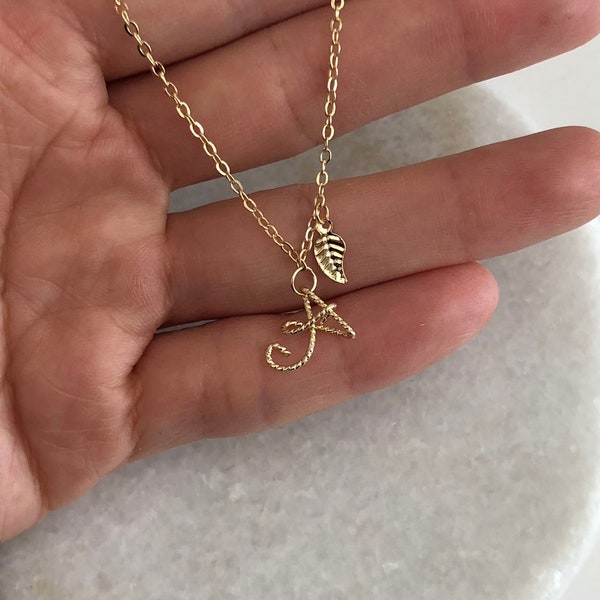 personalized necklace with initial letters