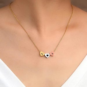 Personalized Heart Necklace, Customizable Love Heart Charm Necklace, Name Necklace, Mom Jewelry, Gift for Her, Valentine&#39;s Day Gift
