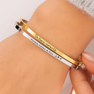 Women&#39;s bangle bracelet with personalized message engraving, Women&#39;s first name bracelet, Personalized jewelry, Mother&#39;s Day gift, Godmother gift