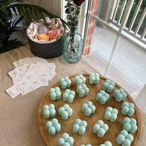 ミニキュービックバブルキャンドル、香り付きターコイズカラーキャンドル、バブルキューブソイキャンドル、誕生日プレゼント、結婚式の記念品キャンドル、男性用キャンドル