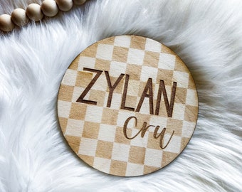 Baby name round checkered announcement sign, retro boho birth announcement, wooden baby name disc, hospital bassinet photo props, birth stat