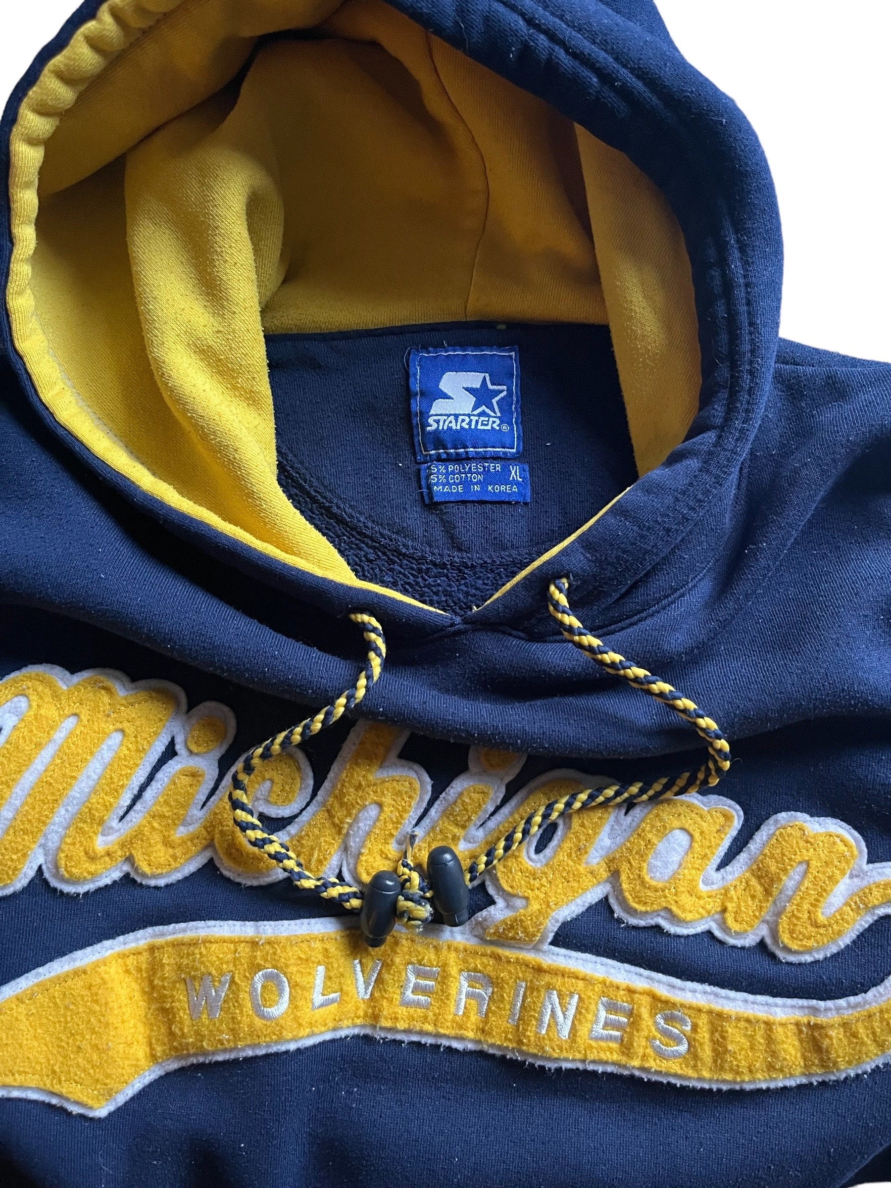 Vintage 1990's NCAA Michigan Wolverines Starter Script Tailsweep
