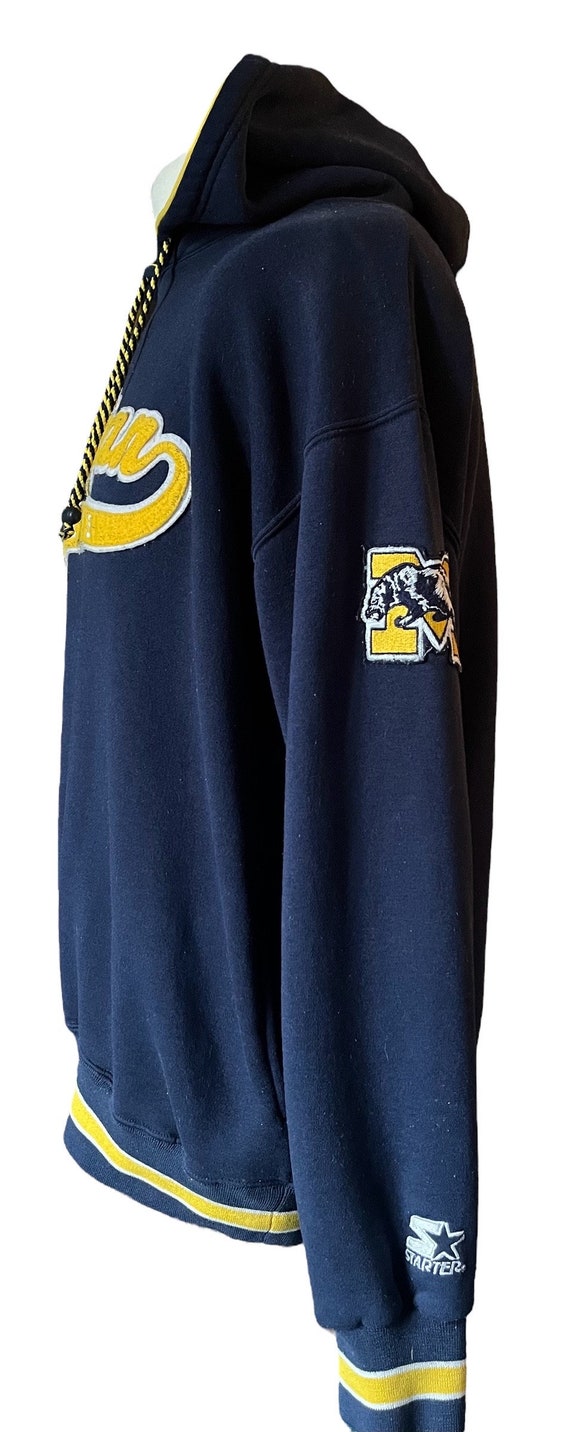 Vintage 1990's NCAA Michigan Wolverines Starter Script Tailsweep