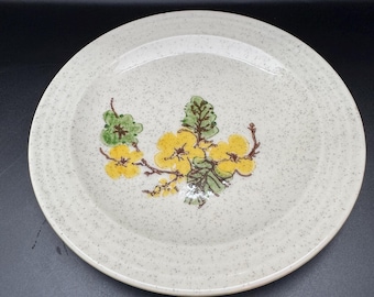 Homer Laughlin "Fresh 'N Green", 6 1/4" Bread & Butter/Dessert Plates, Sold as Set of 4