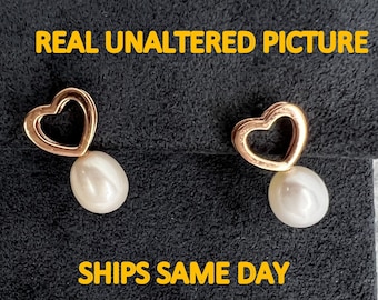 Freshwater Pearl dangle and hoop earring studs with heart in sterling silver coated with rose gold or Yellow gold. Pearl drop bridal earring