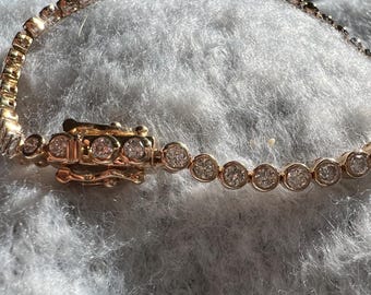3 carat lab grown diamond tennis bracelet in 14kt gold. Bezel set diamond tennis bracelet. Brilliant round cut diamonds. unisex Bracelet.
