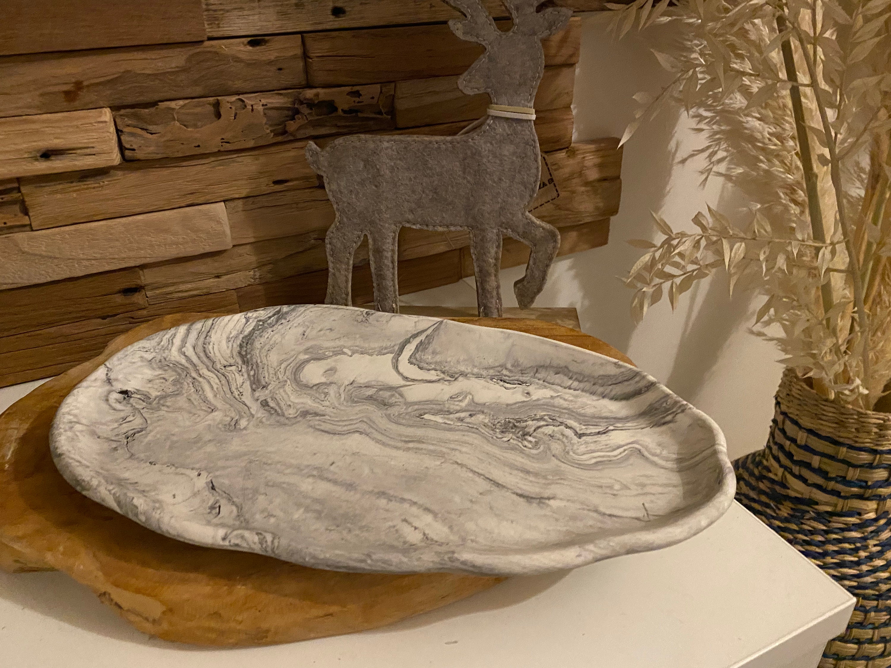 Plateau Long Effet Marbre Jesmonite Fait Main