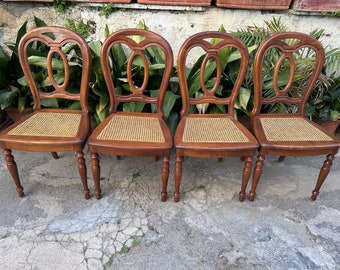 4 oak chairs with Vienna straw seats