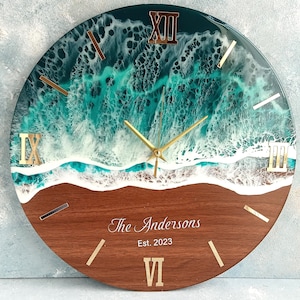 Personalizable Epoxy Ocean Wall Clock Wedding Gift for Couple, Modern Beach Wall Clock, Epoxy Resin Wall Art