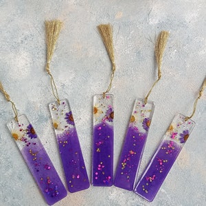 Resin Bookmark with Dried Flowers and Glitters, Bookmark with Tassels, Unique Gift for Her, Book Lover Gift, Christmas Gifts, Teacher Gift