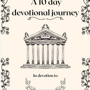 Könnte beinhalten: Ein cremefarbenes Journal mit dem Text "A 10 day devotional journey" über einer Strichzeichnung eines klassischen Gebäudes mit Säulen. Der Text "In devotion to" steht darunter, mit Platz für einen Namen. Blumenbordüre.