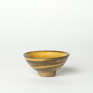 Onta-yaki Tobikanna Guinomi Sake Cup