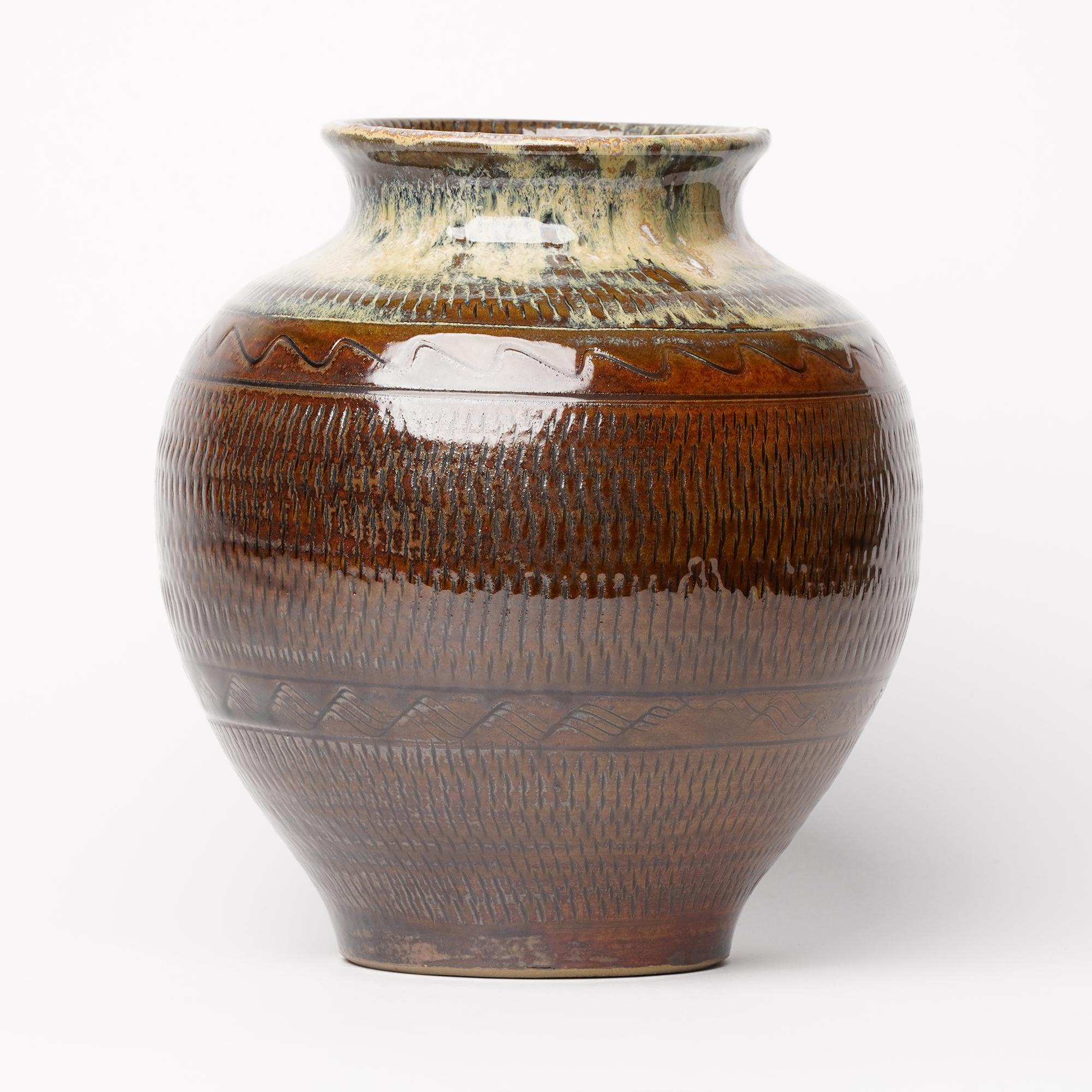 Onta-yaki Tobikanna Flower Vase - Etsy