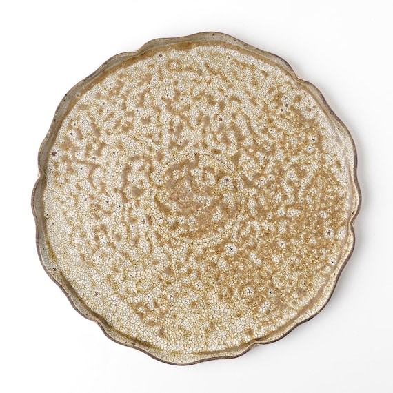 【阿源】漆・高台 【AYuan】 Lacquer Plate or Dish Futoshi Yamashita Volcanic Ash Glaze White Rinka Dinner Plate - Etsy