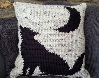 Howling Wolf Crochet Pillow Pattern: Perfect DIY Crochet Gift for Dog Lovers (PDF Pattern)