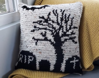 Spooky Halloween Scene Crochet Pillow Pattern: Graveyard Home Decor (PDF Pattern)