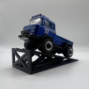 1/64 Scale Car Display Ramp