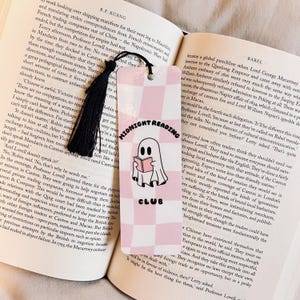 Midnight Readers Book Club Lesezeichen | Halloween Lesezeichen | Buch-Liebhaber-Geschenk für sie | Horror Reader | Boo Lesezeichen, Spooky Autumn Lesezeichen