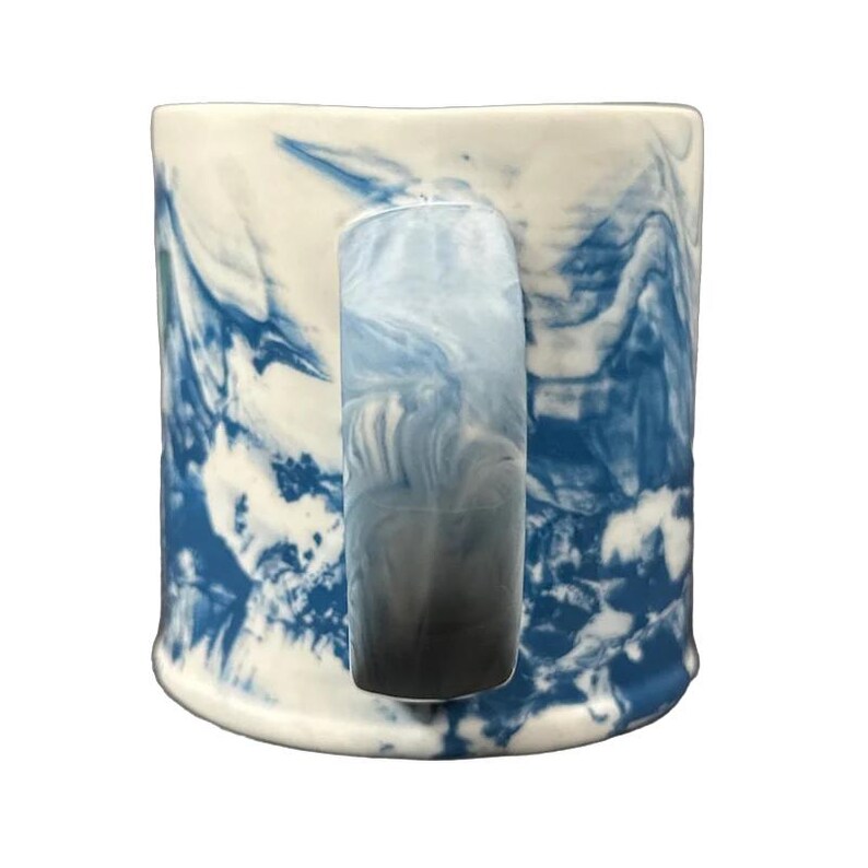 Tasse marbrée avec monogramme « V » lettre Anthropologie image 2