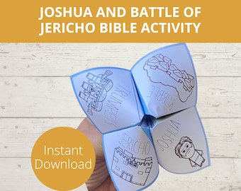 Puede incluir: Un juego imprimible azul y blanco con las palabras "Josué", "Jericho", "Trompetas" y "Escombros" en él. El juego está doblado en forma de cubo.