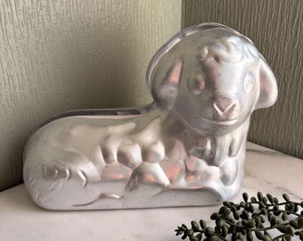 Wilton aluminum lamb cake pan