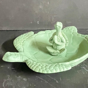 Cement BEE Puddler | Sea Turtle | Mushroom Watering Station | Sealed Concrete Butterfly Bath | Pollinator Garden | HandMade | JLK