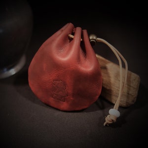 Handmade Leather Dice Bag Suitable For 4 Sets Of Dice Dark Red Dice Bag for Board Game / Card Game / Dice Game