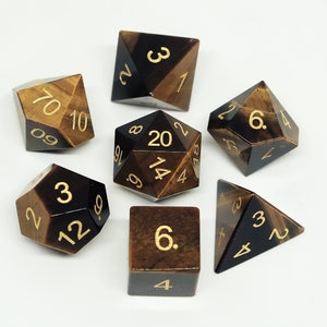Natürliches Tigerauge Edelstein Würfel Set mit 7 Stück, für RPG Gaming Table-top Brettspiel