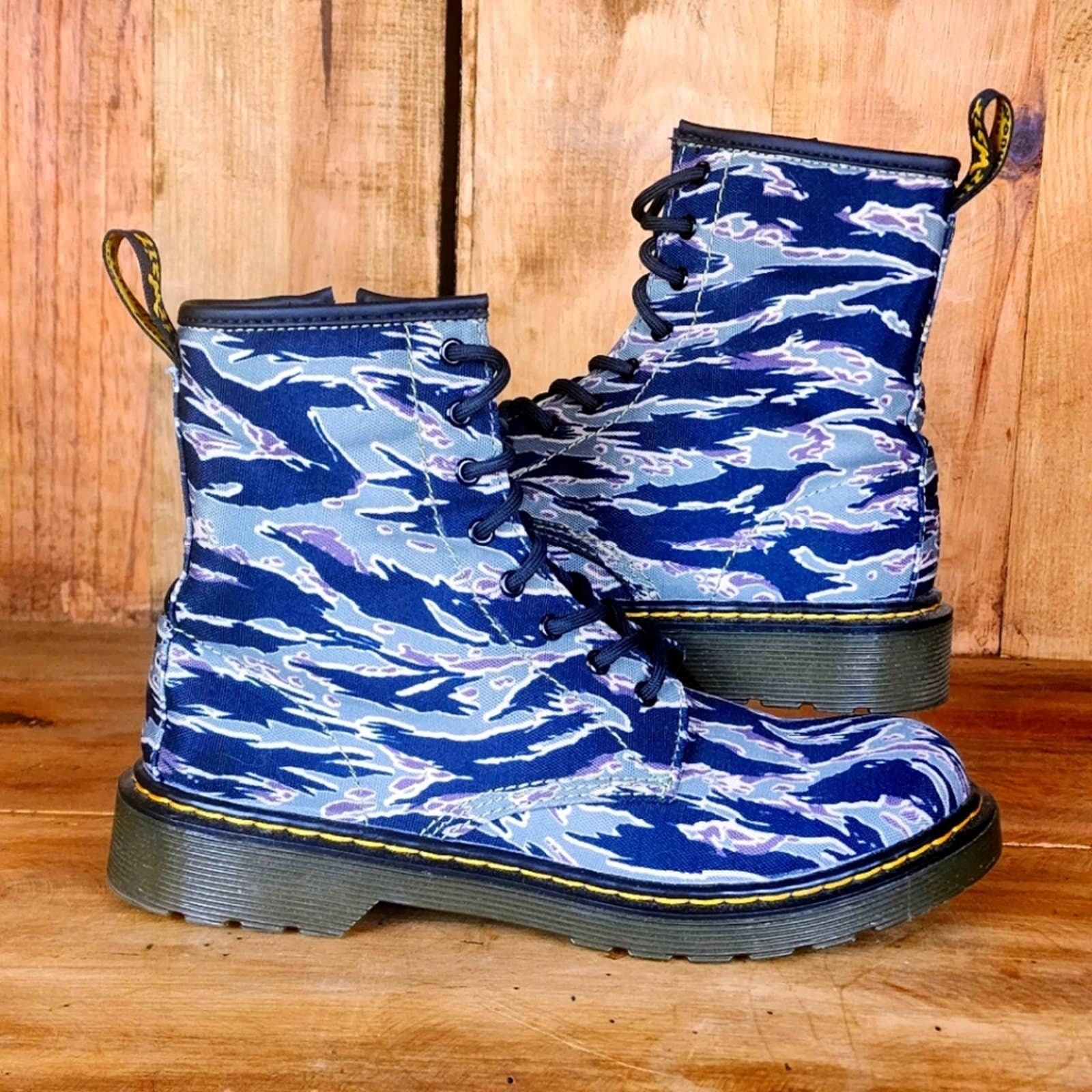 Dr martens top 1460 camo