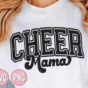 チアママ SVG & PNG、チアママシャツデザイン、チアリーダー SVG、チアリーディング SVG、競争的なチア、女の子ママ SVG、ディストレスト昇華 PNG