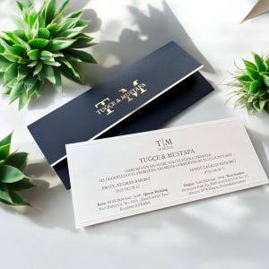 CUSTOM Vergoldung HOCHZEITSEINLADUNGSKARTEN - Vergoldete Goldfolie Klare Monogrammierte Luxuskarten mit Umschlägen Gold Glam Acryl Einladung Schwarz