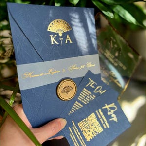 Elegantes marineblaues Acryl-Hochzeitseinladungsset mit goldenem Wachssiegel, kundenspezifischen Monogramm-Umschlägen, Antwortkarten, Luxushochzeits-Briefpapiergeschenk