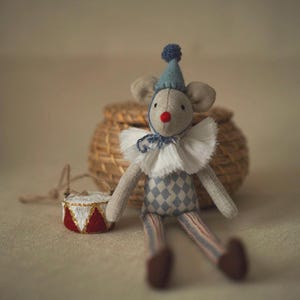 Little linen clown-mouse, circus linen little mouse, linen toys, mini linen toys, mini mouse toy, circus clown