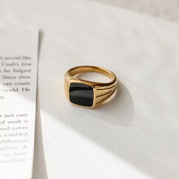 Large Signet Ring - Etsy