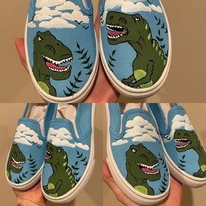 Adult women&#39;s (custom) hand-painted shoe