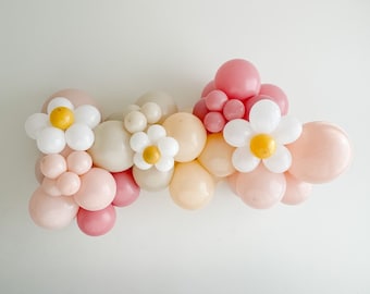 Kit de guirlandes de ballons couleur pastel rose poudré rose poudré, kit d'arche de ballons de fleurs marguerites groovy DIY, décoration d'anniversaire baby shower bohème