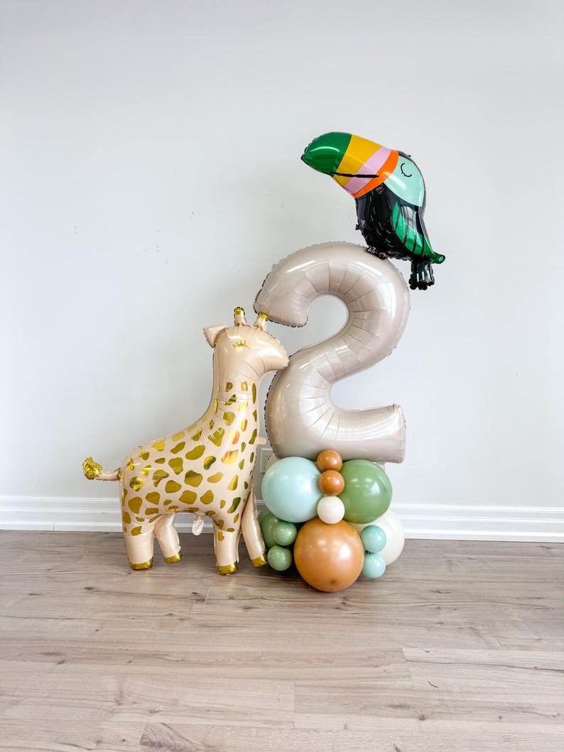 Giraffe & Toucan Safari Themed Balloon Garland